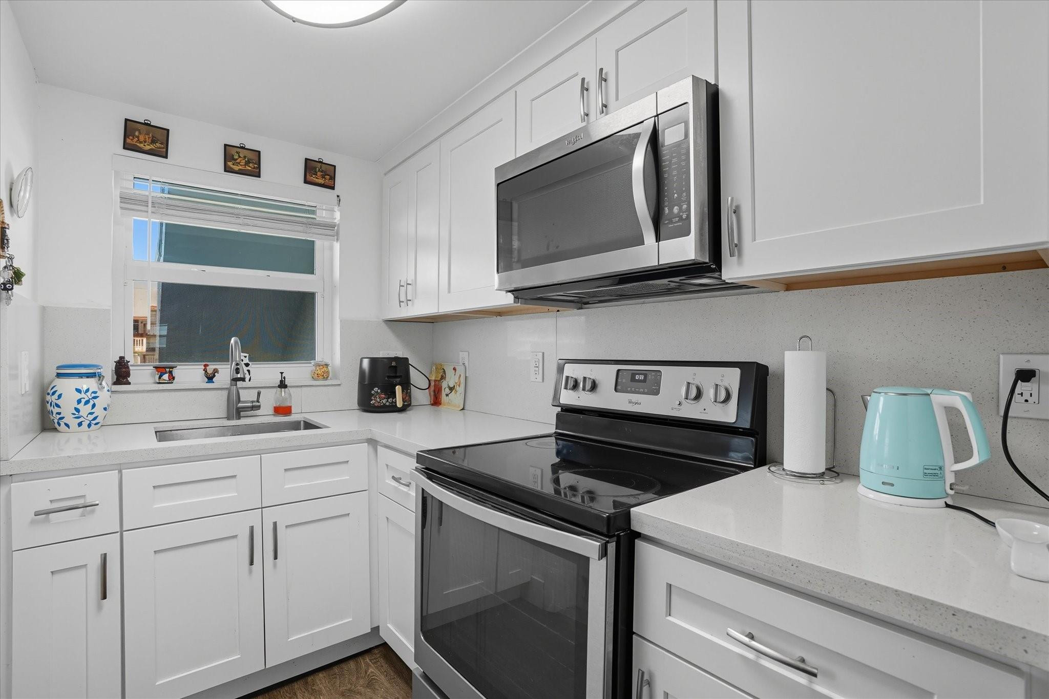 5300 Washington Street, Unit J214 Hollywood, FL 33021 - Photo 5 of 29 Photo 5