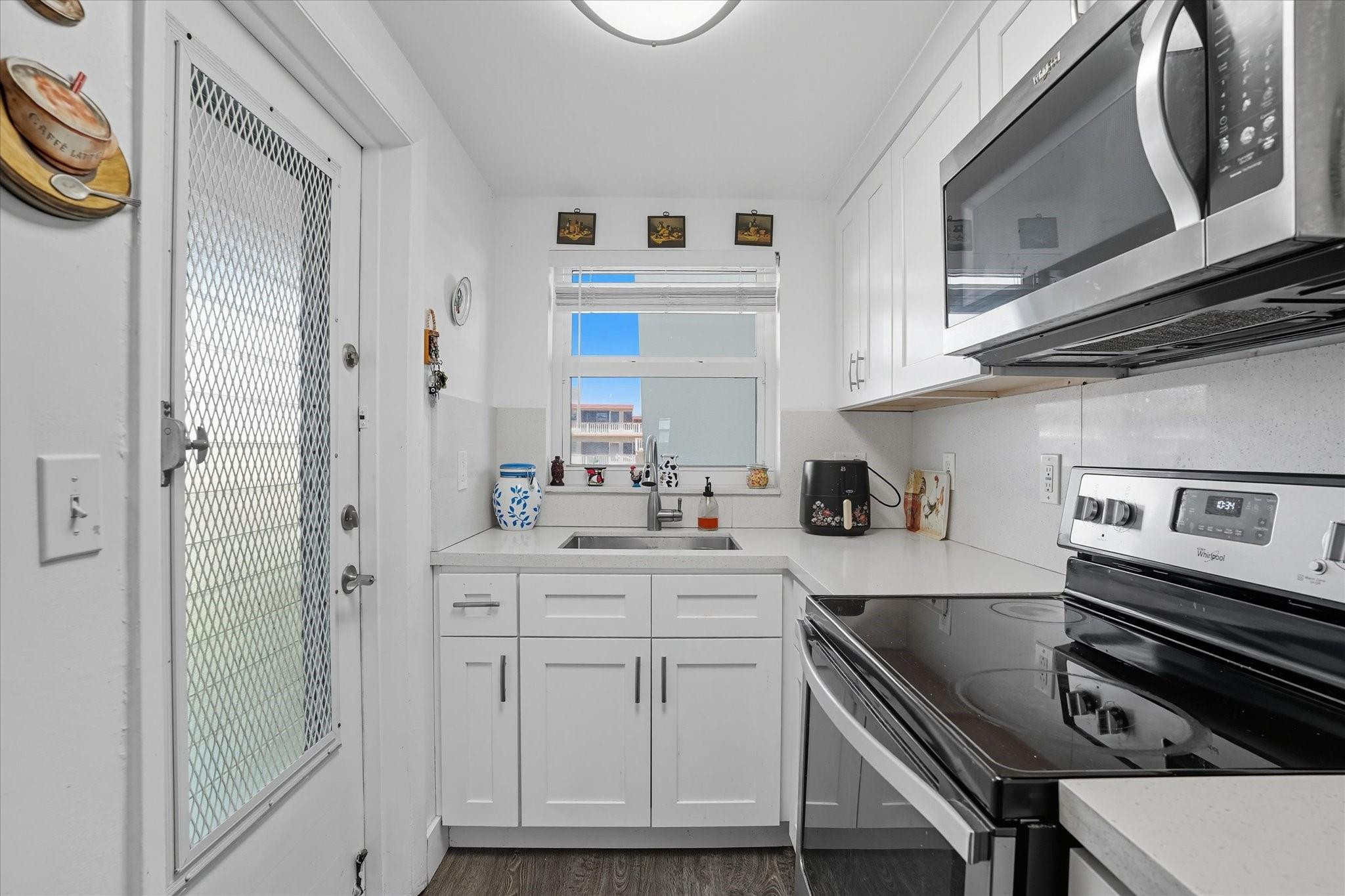 5300 Washington Street, Unit J214 Hollywood, FL 33021 - Photo 6 of 29 Photo 6