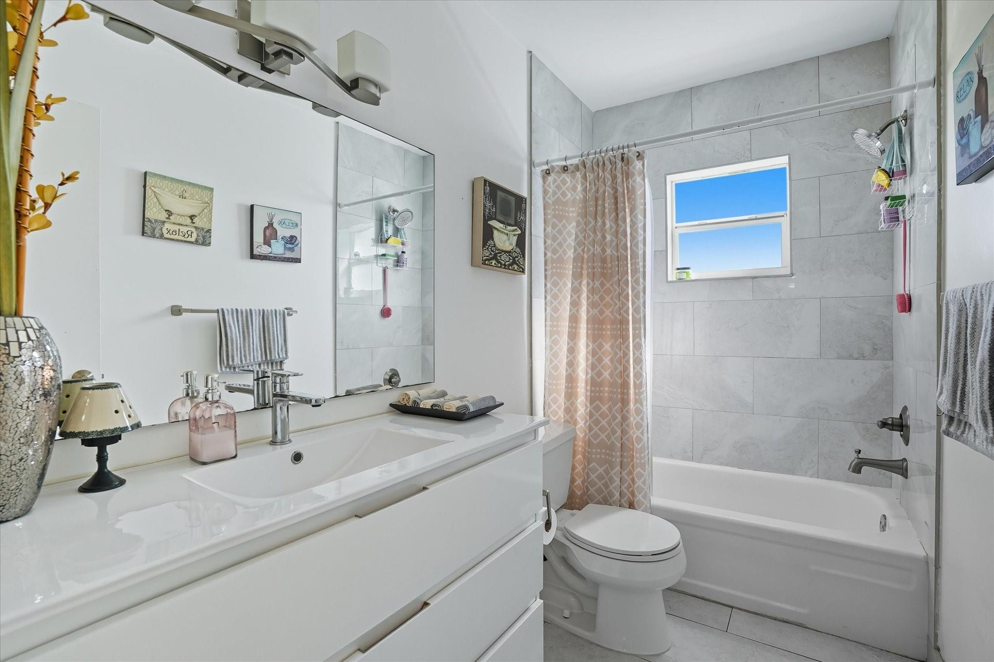 5300 Washington Street, Unit J214 Hollywood, FL 33021 - Photo 10 of 29 Photo 10