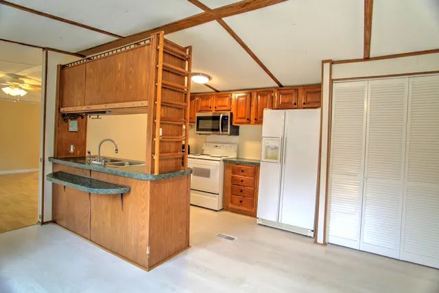 $199,000 | 10906 Dolly Pond Road, Ooltewah, TN 37363