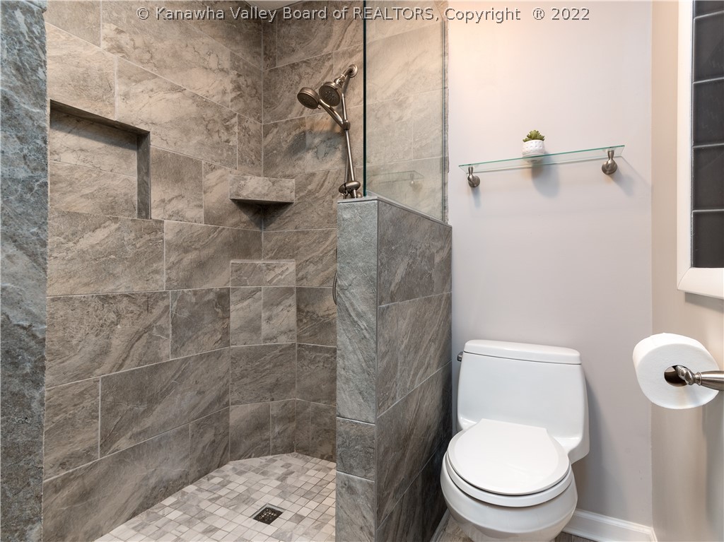 561 Dairy Road Poca, WV 25159 - Photo 21 of 32 Gallery Image 21