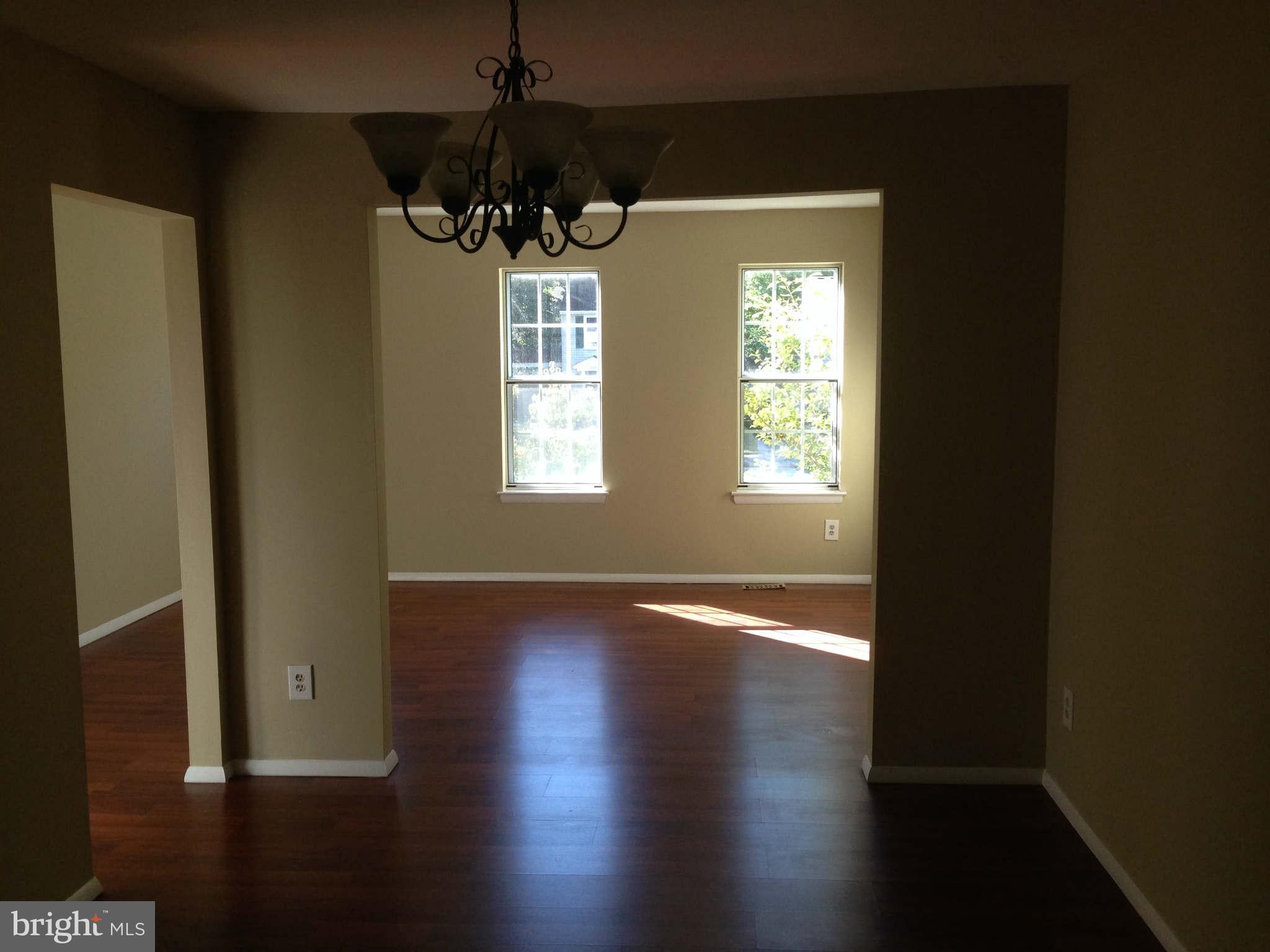 8647 Heathermill Road Baltimore, MD 21236 - Photo 8 of 12 Family Room