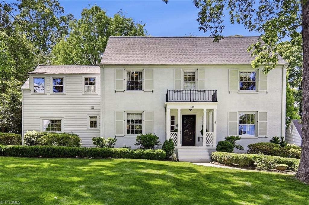 628 Roslyn Road Winston-Salem, NC 27104 - Photo 1 of 43 Gallery Image 1
