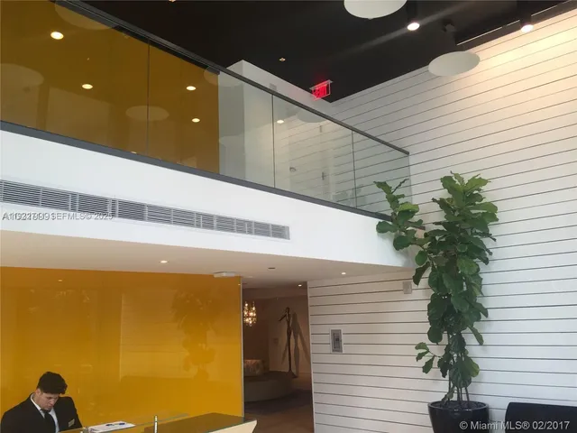 $3,300 | 201 Southwest 17th Road, Unit 804, Miami, FL 33129