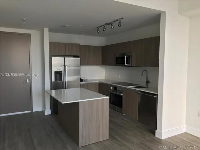 $3,300 | 201 Southwest 17th Road, Unit 804, Miami, FL 33129