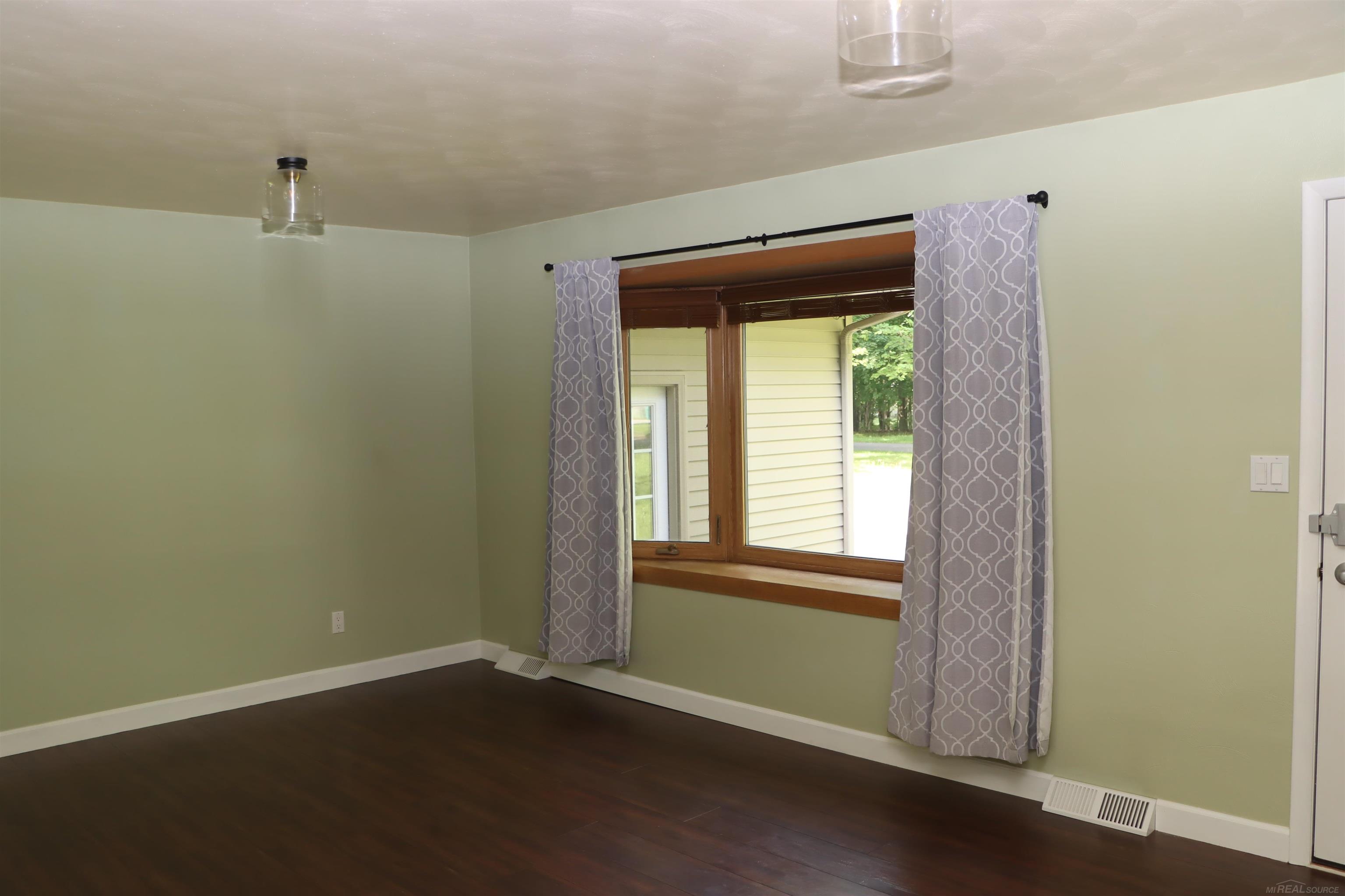 8549 Oakside Street Portage, MI 49002 - Photo 20 of 39