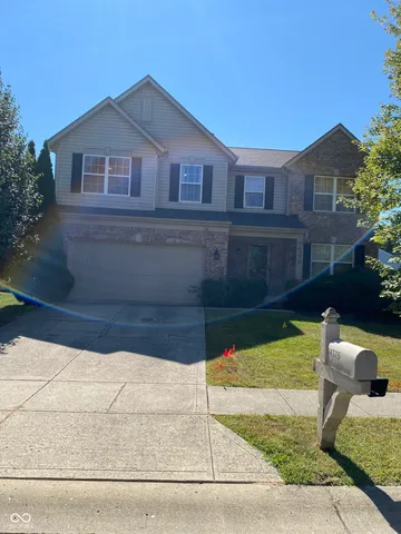 $2,500 | 14375 Leland Muse, Fishers, IN 46037