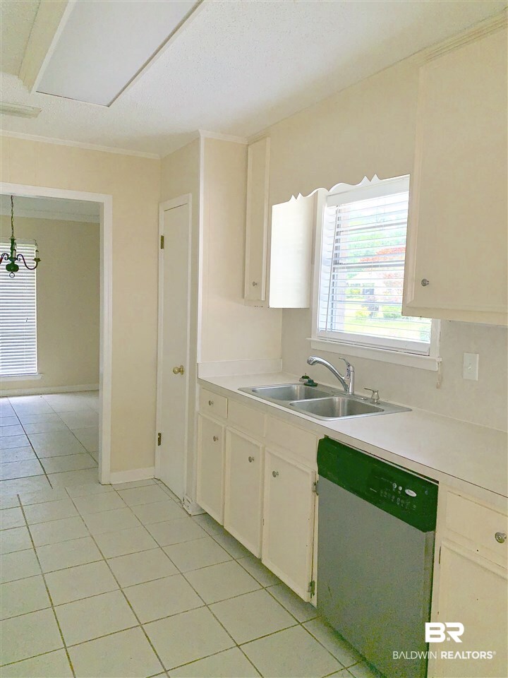 4445 Nicholl Drive Mobile, AL 36619 - Photo 7 of 23