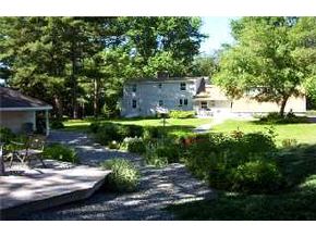7 Old County Road Plaistow, NH 03865 - Photo 2 of 9 Gallery Image 2