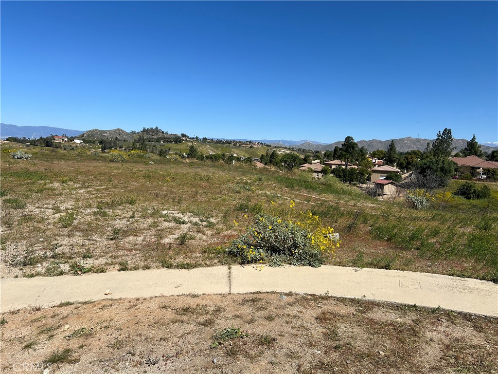 2035 Polo Court Riverside, CA 92506 - Photo 26 of 31