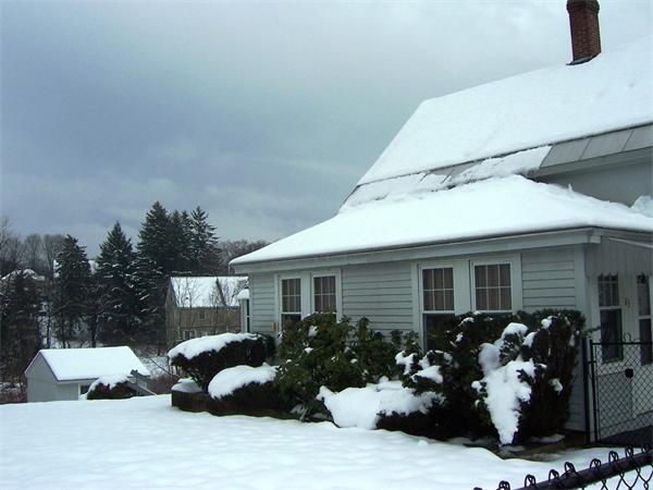 83 Clark Street Clinton, MA 01510 - Photo 3 of 15 Gallery Image 3