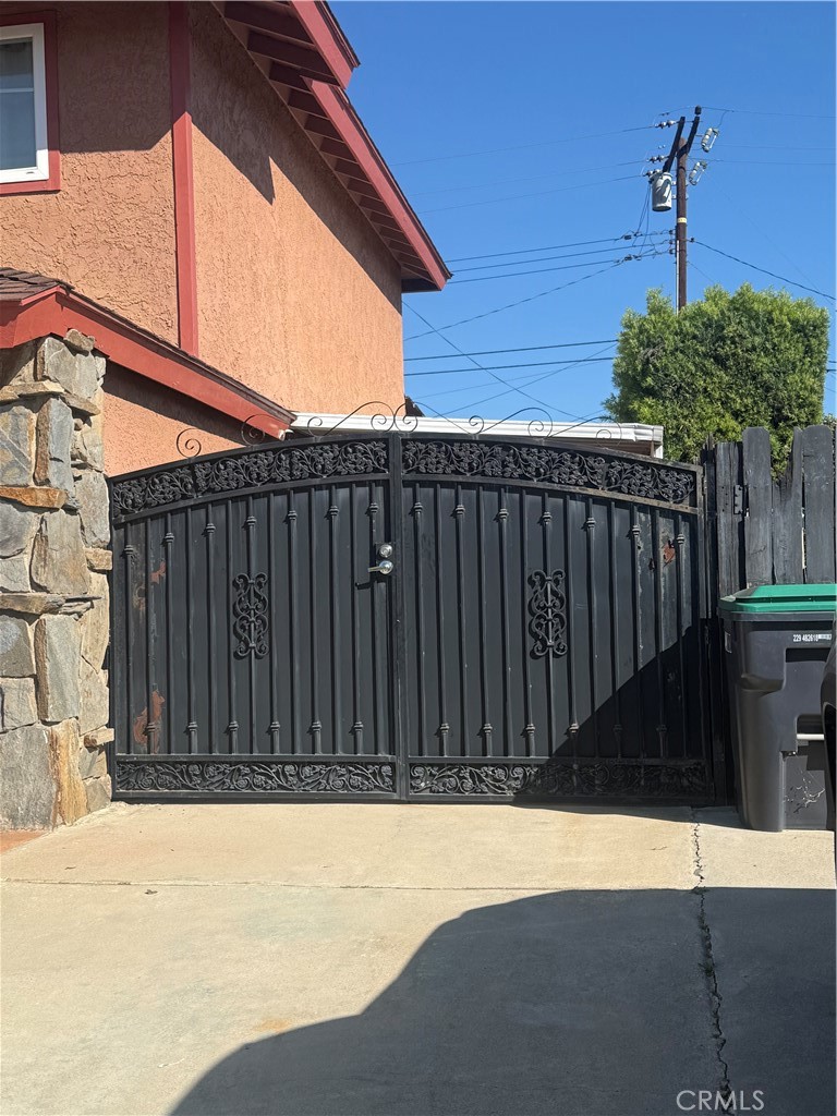 5982 Harrison Street Chino, CA 91710 - Photo 41 of 43 a backyard of a house