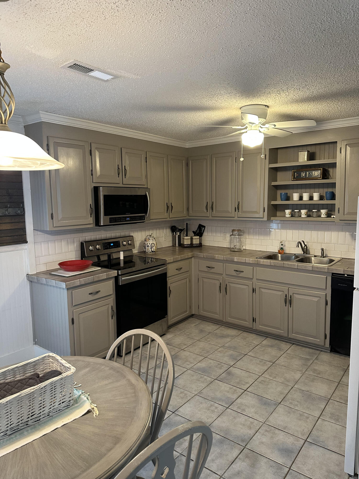 34 Chateau Road Panama City Beach, FL 32413 - Photo 3 of 28 Gallery Image 3