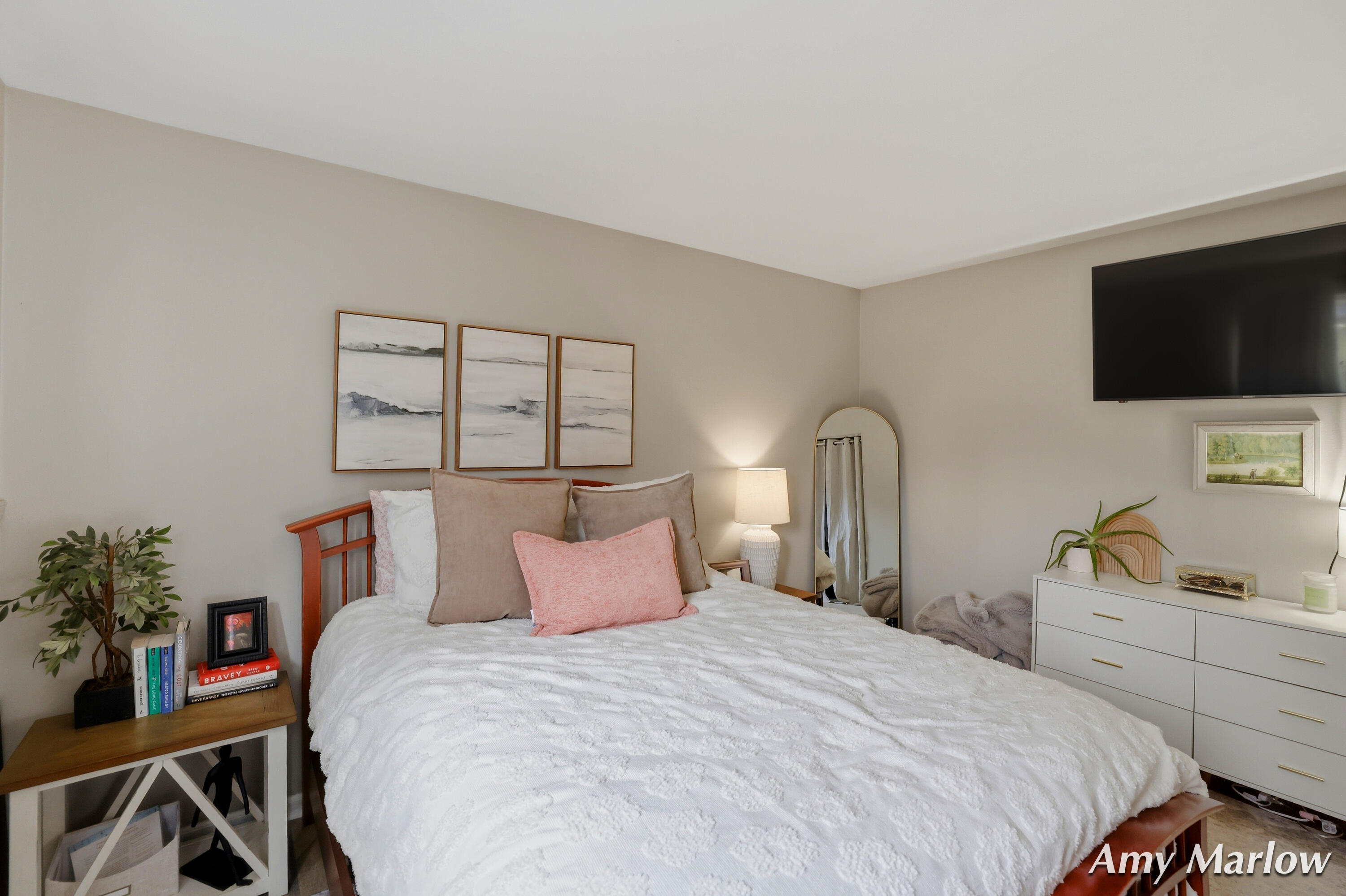 6716 Cascade Road Southeast, Unit 39 Grand Rapids, MI 49546 - Photo 15 of 32 primary bedroom