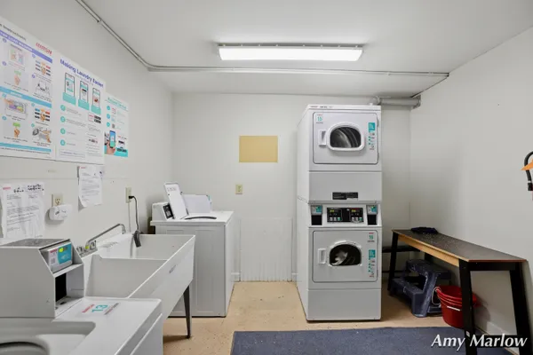 $187,000 | 6716 Cascade Road Southeast, Unit 39, Grand Rapids, MI 49546