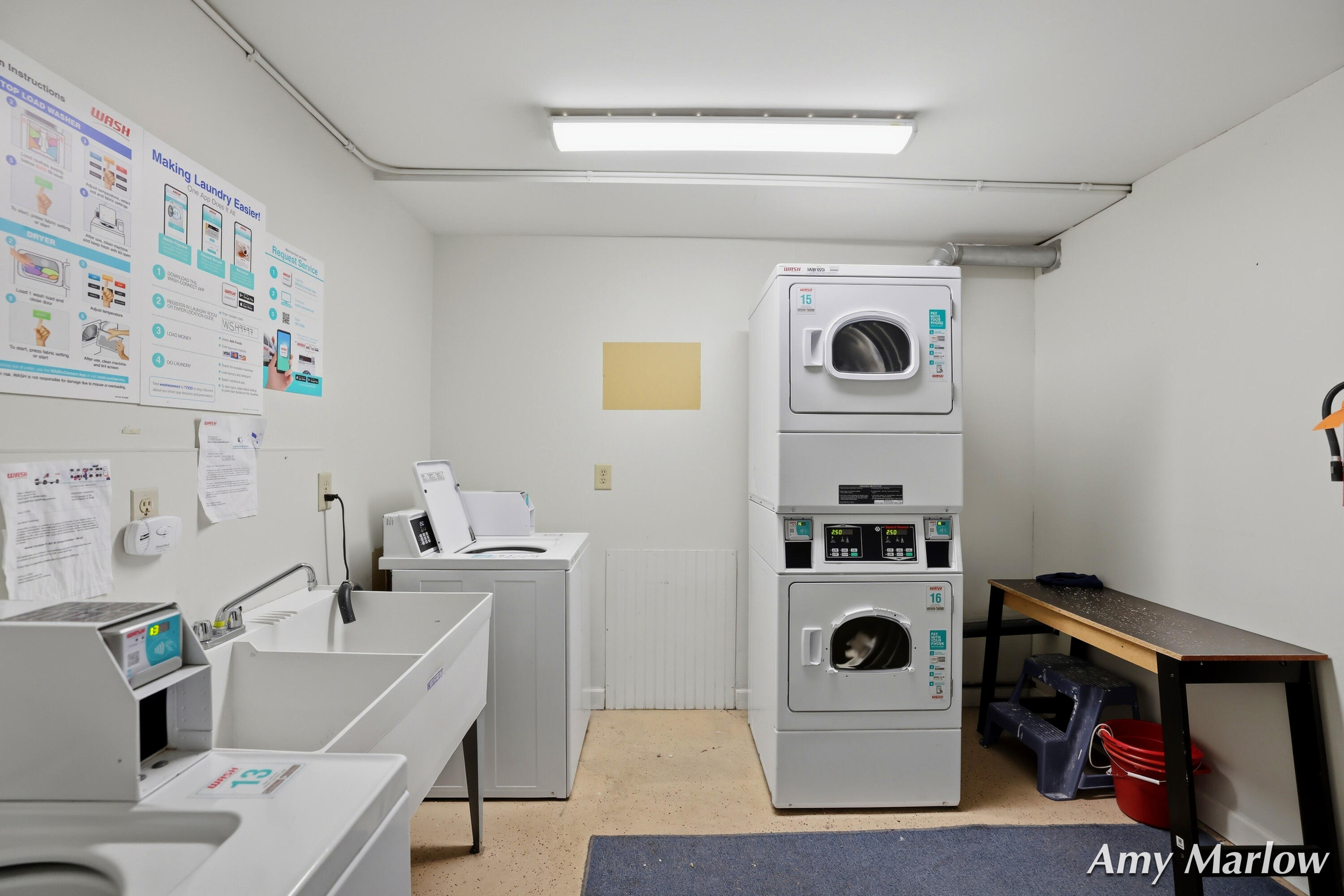 6716 Cascade Road Southeast, Unit 39 Grand Rapids, MI 49546 - Photo 19 of 32 laundry down the hall