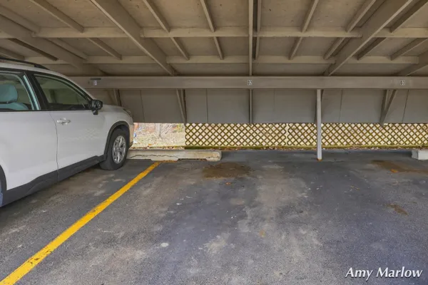 $187,000 | 6716 Cascade Road Southeast, Unit 39, Grand Rapids, MI 49546