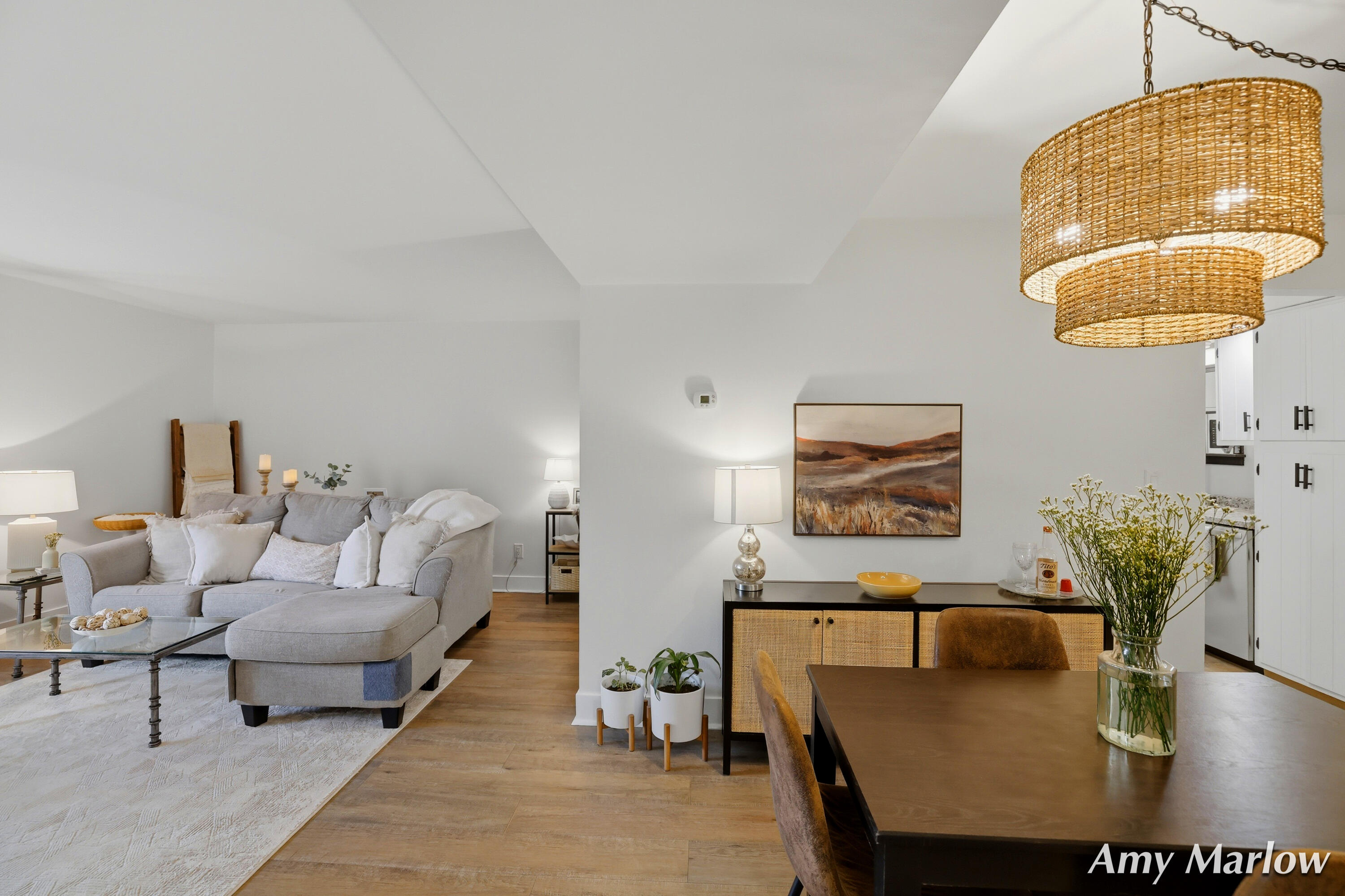 6716 Cascade Road Southeast, Unit 39 Grand Rapids, MI 49546 - Photo 5 of 32 Living/Dining Room