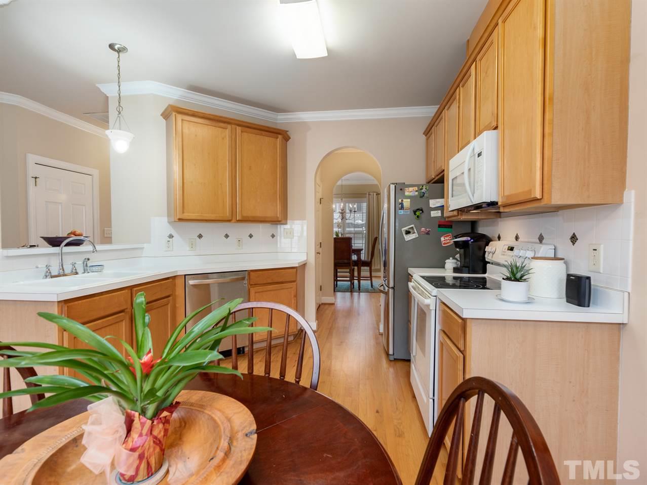 1102 Banbury Woods Place Raleigh, NC 27607 - Photo 11 of 21 Gallery Image 11
