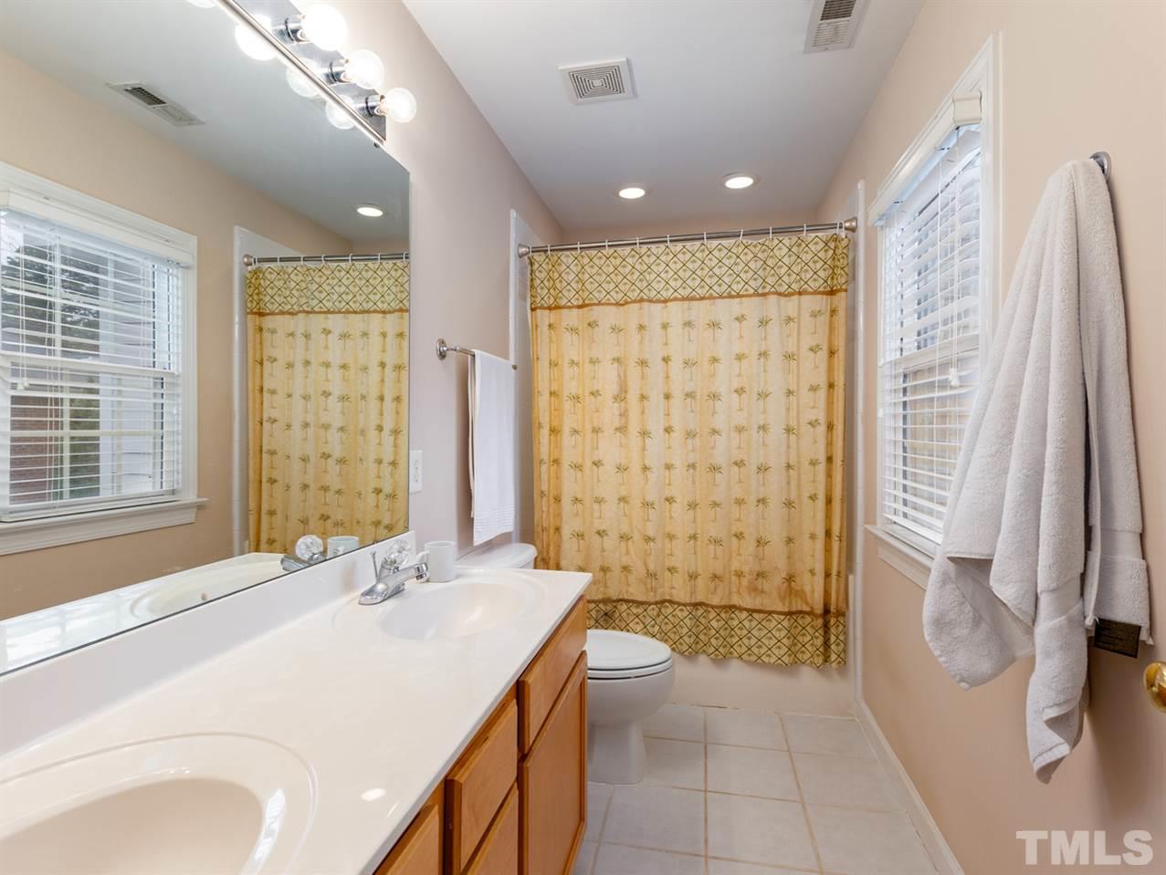 1102 Banbury Woods Place Raleigh, NC 27607 - Photo 15 of 21 Gallery Image 15