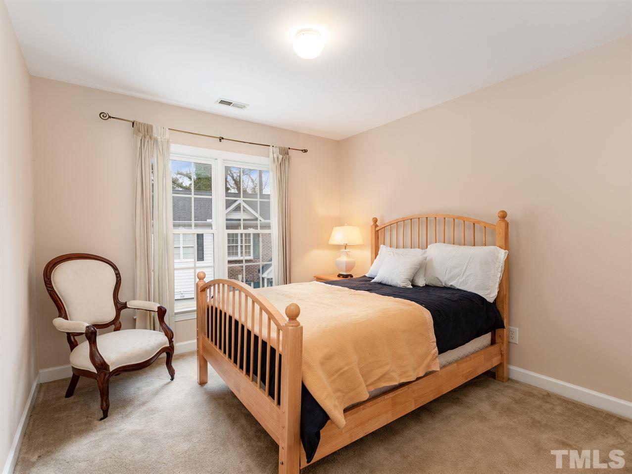 1102 Banbury Woods Place Raleigh, NC 27607 - Photo 16 of 21 Gallery Image 16