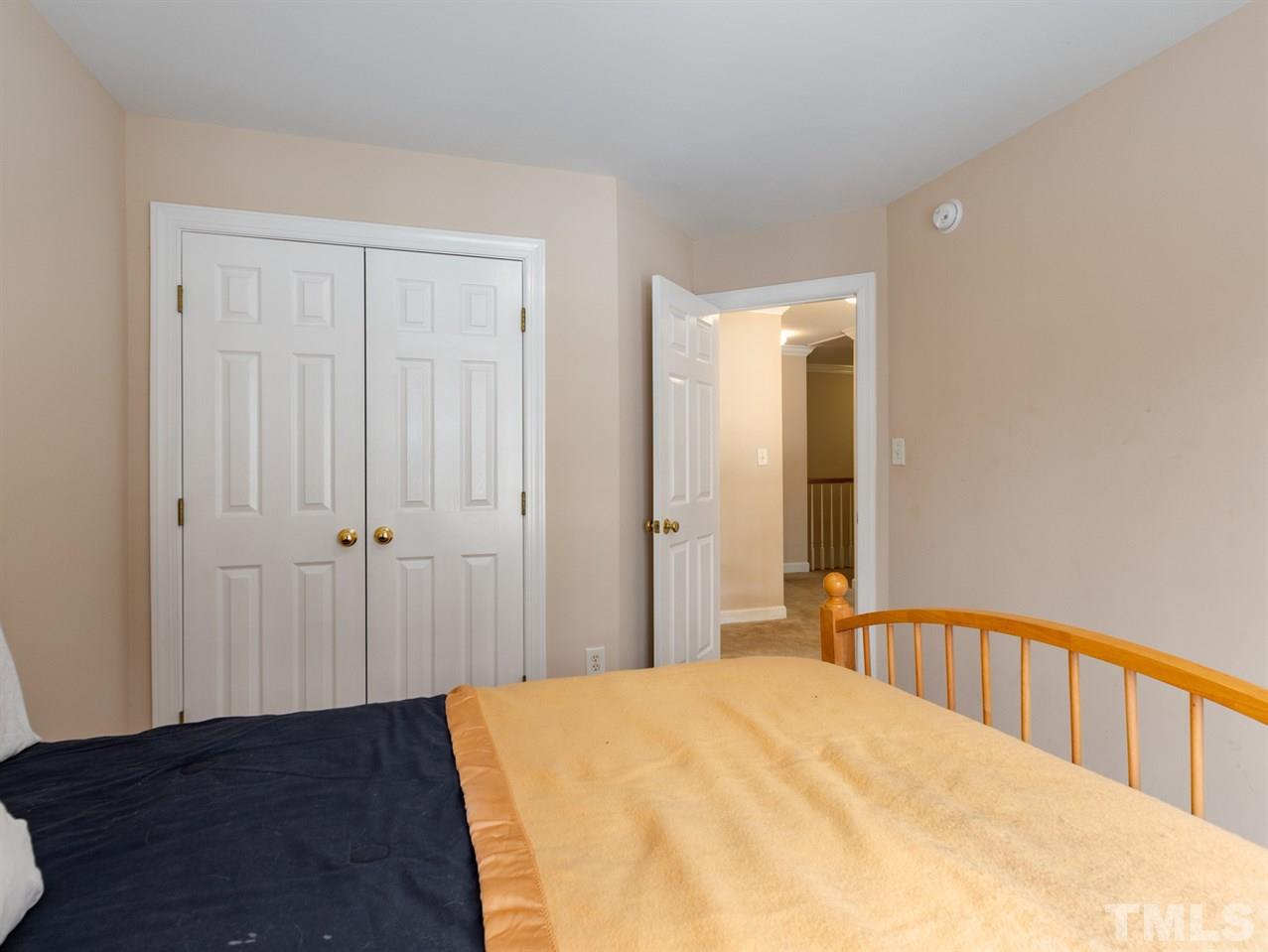 1102 Banbury Woods Place Raleigh, NC 27607 - Photo 17 of 21 Gallery Image 17