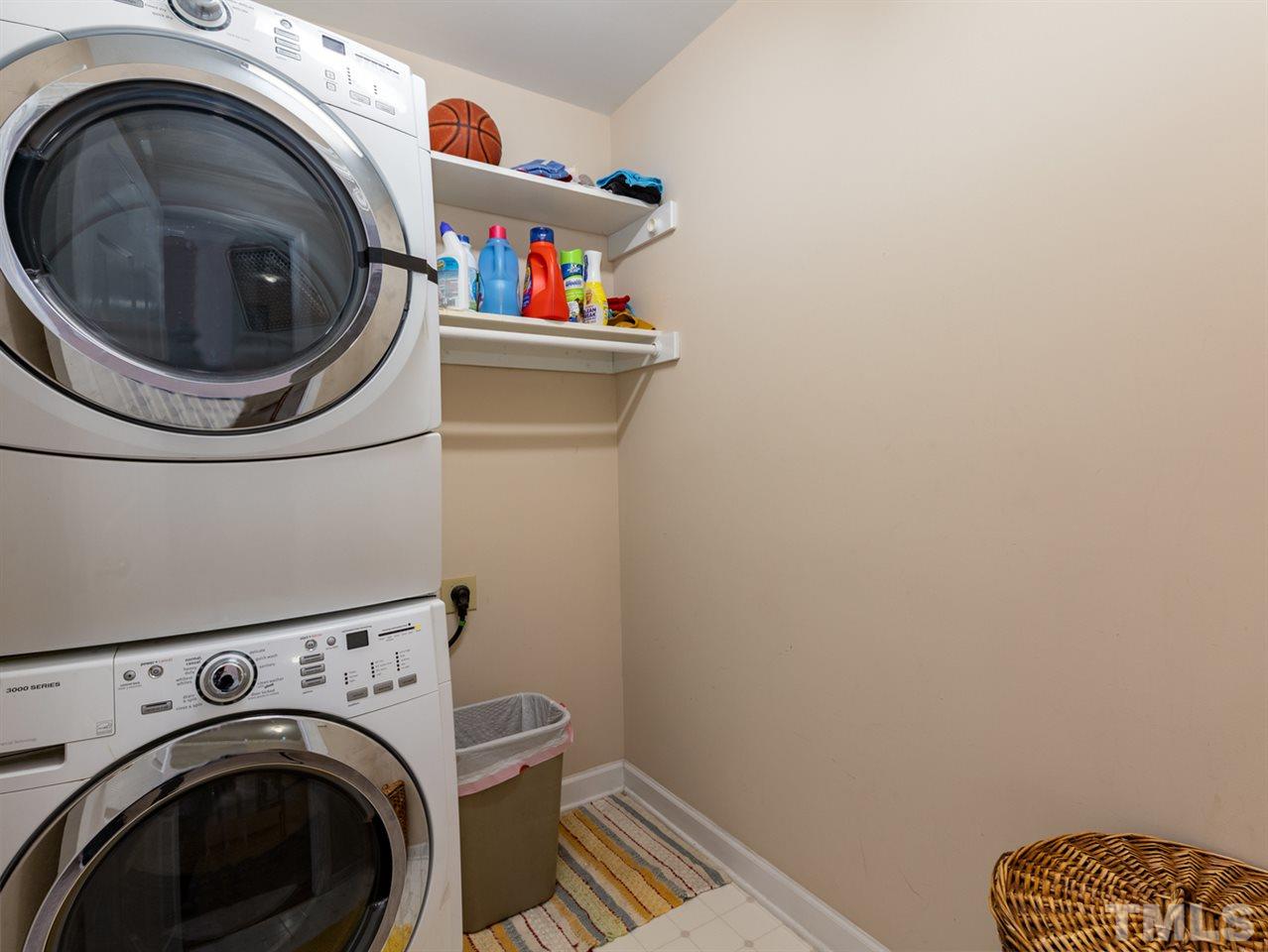 1102 Banbury Woods Place Raleigh, NC 27607 - Photo 20 of 21 Gallery Image 20