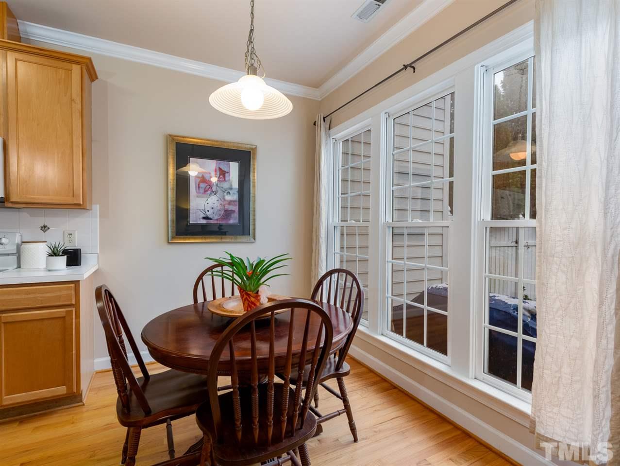 1102 Banbury Woods Place Raleigh, NC 27607 - Photo 10 of 21 Gallery Image 10