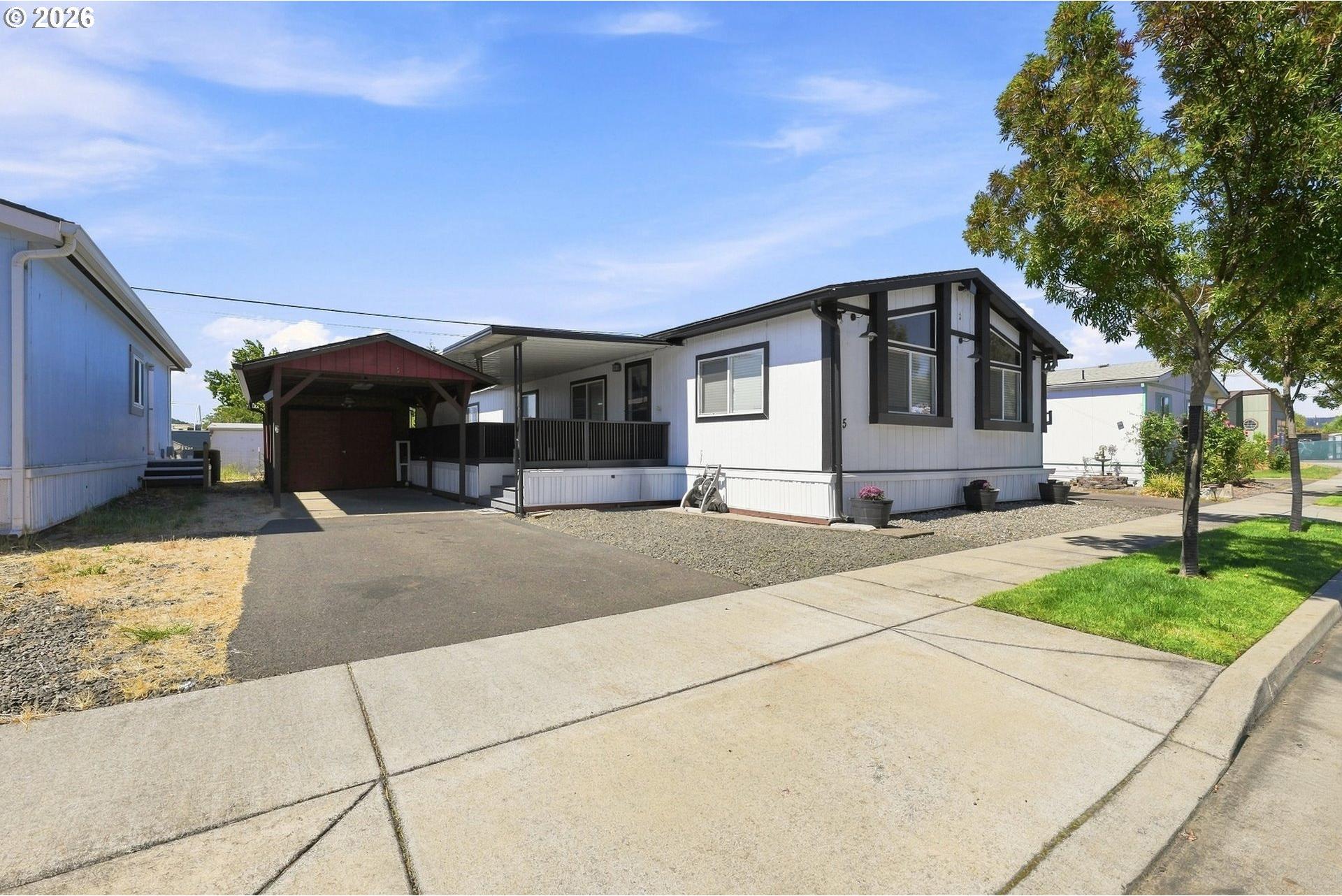 5 Manor Loop Roseburg, OR 97471 - Photo 2 of 33 Gallery Image 2