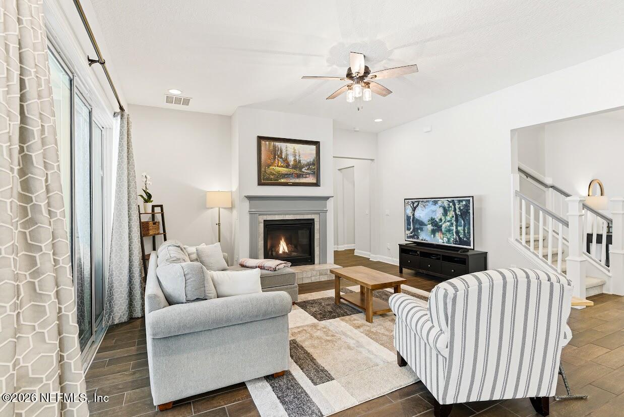 353 Footbridge Road St. Johns, FL 32259 - Photo 20 of 100 Family Room Fireplace