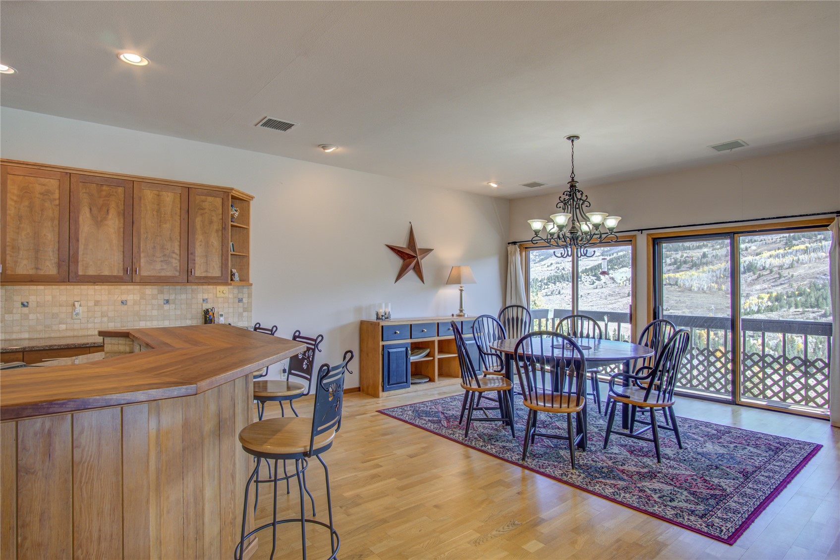 1157 Blue Ridge Road Silverthorne, CO 80498 - Photo 16 of 40 Kitchen & Dining