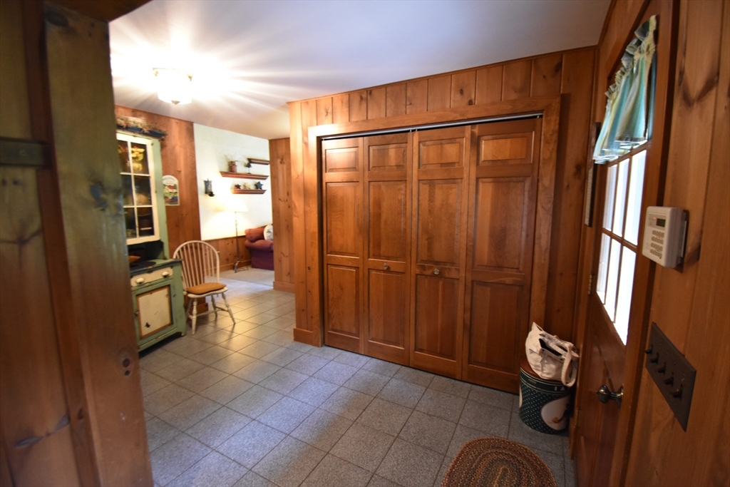 51 Coleman Road Southampton, MA 01073 - Photo 15 of 39