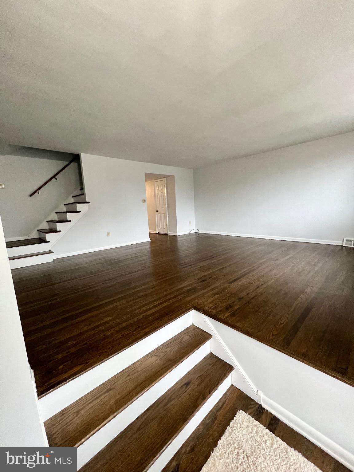 1243 Harshaw Road Brookhaven, PA 19015 - Photo 3 of 28 Gallery Image 3