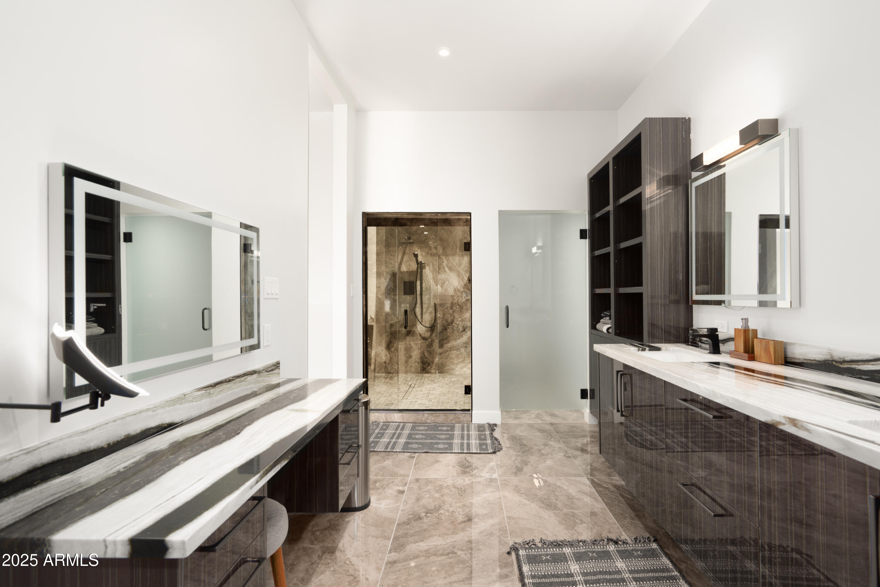 4440 East Camelback Road, Unit 31 Phoenix, AZ 85018 - Photo 14 of 21 Guest Bathroom