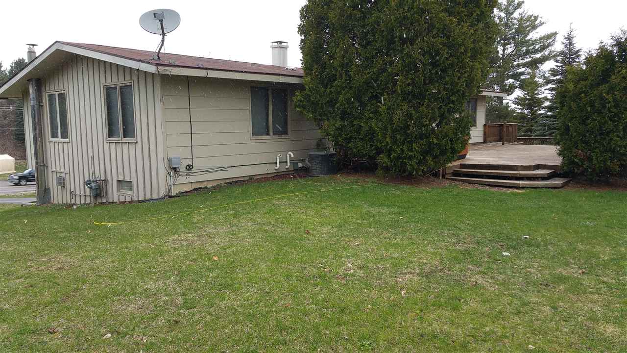 2990 Silver Lake Road Traverse City, MI 49685 - Photo 5 of 38 1815155-4.JPG