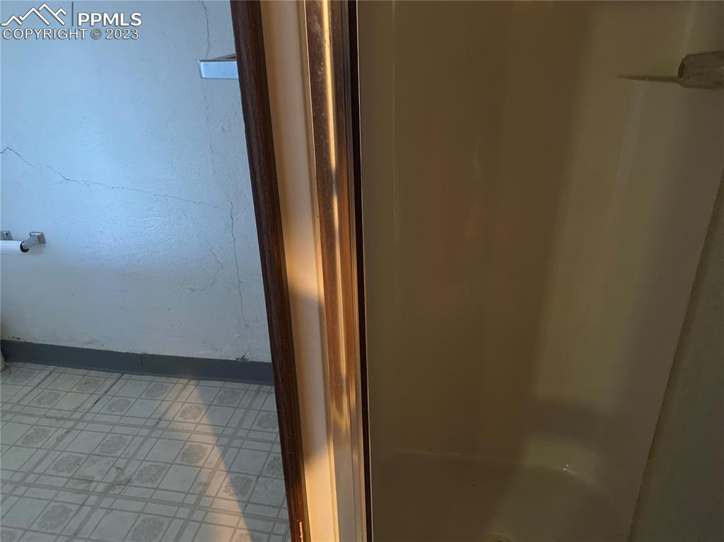 2150 Glenn Street Colorado Springs, CO 80904 - Photo 14 of 30 Basement Shower