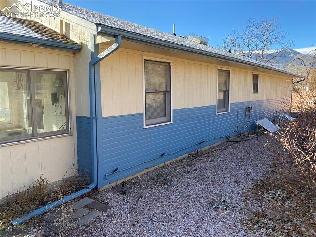 2150 Glenn Street Colorado Springs, CO 80904 - Photo 3 of 30