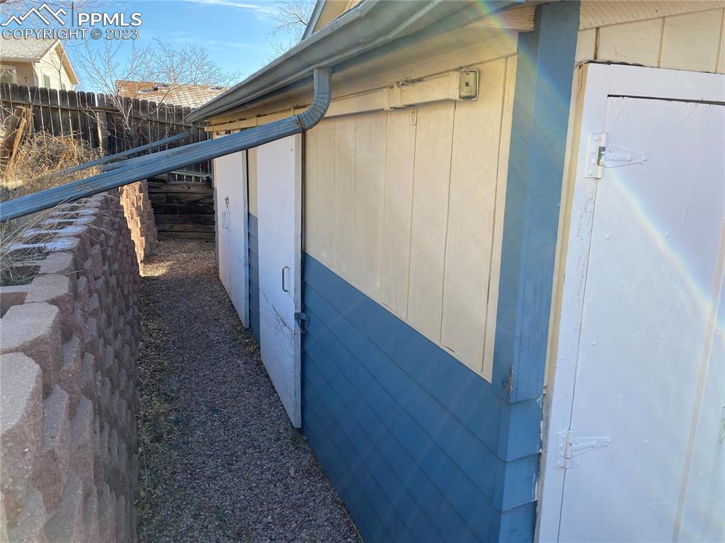 2150 Glenn Street Colorado Springs, CO 80904 - Photo 4 of 30 a view of balcony
