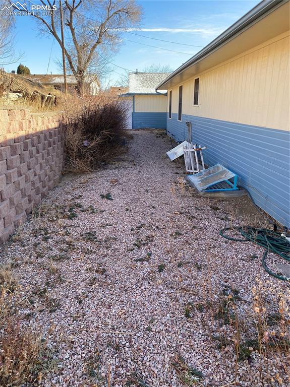 2150 Glenn Street Colorado Springs, CO 80904 - Photo 5 of 30 a view of a backyard