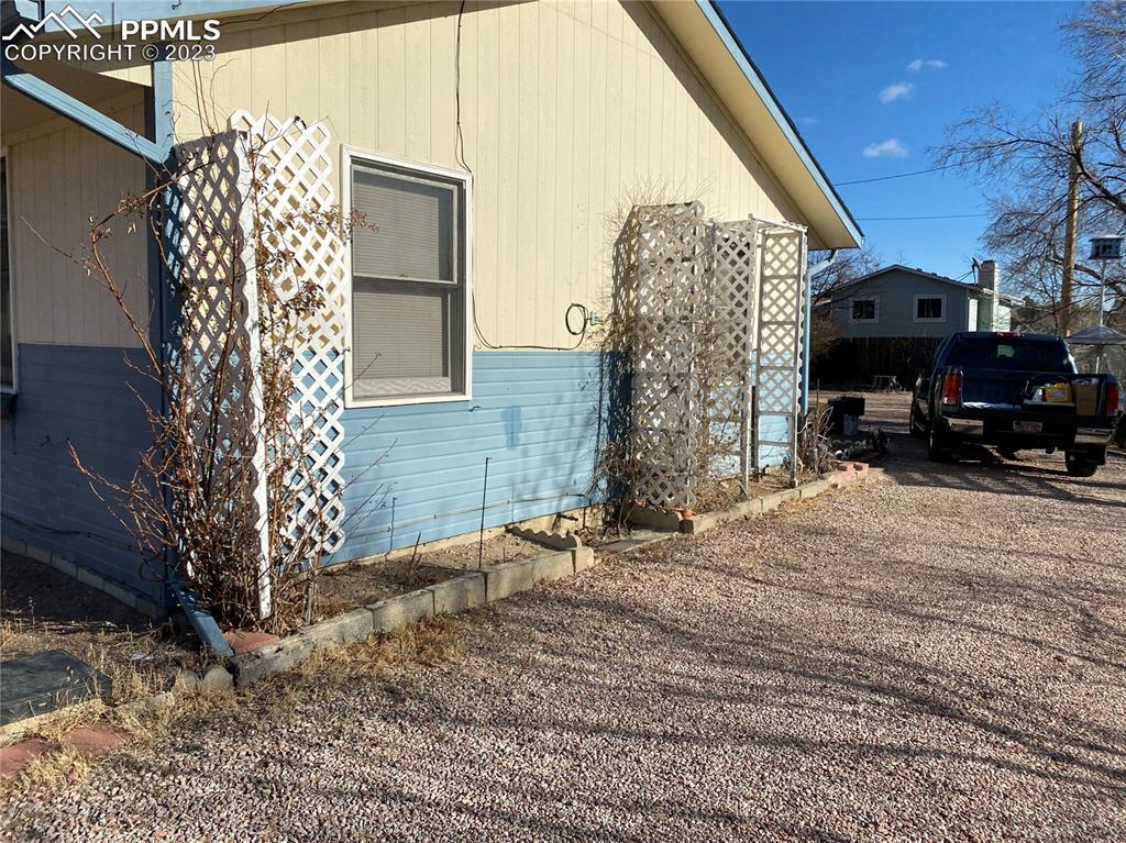 2150 Glenn Street Colorado Springs, CO 80904 - Photo 7 of 30