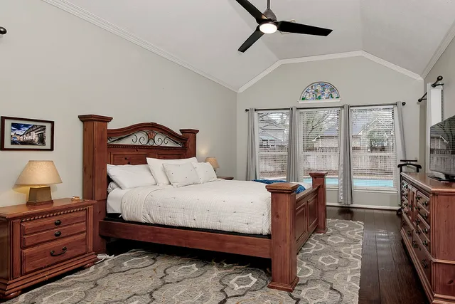 $4,600 | 31 Bluff Creek Place, The Woodlands, TX 77382