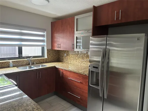 $2,950 | 6526 Kendale Lakes Drive, Unit 1405, Miami, FL 33183