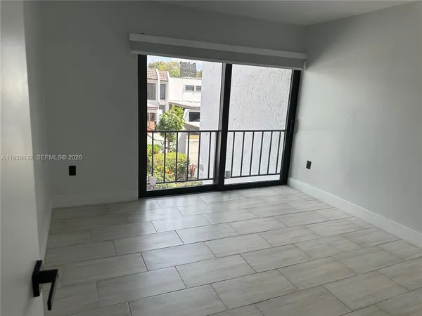 $2,950 | 6526 Kendale Lakes Drive, Unit 1405, Miami, FL 33183