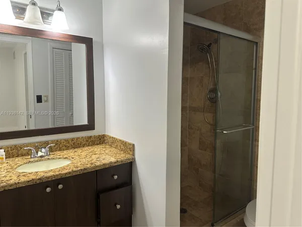 $2,950 | 6526 Kendale Lakes Drive, Unit 1405, Miami, FL 33183