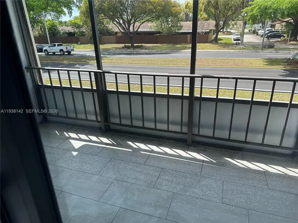 $2,950 | 6526 Kendale Lakes Drive, Unit 1405, Miami, FL 33183