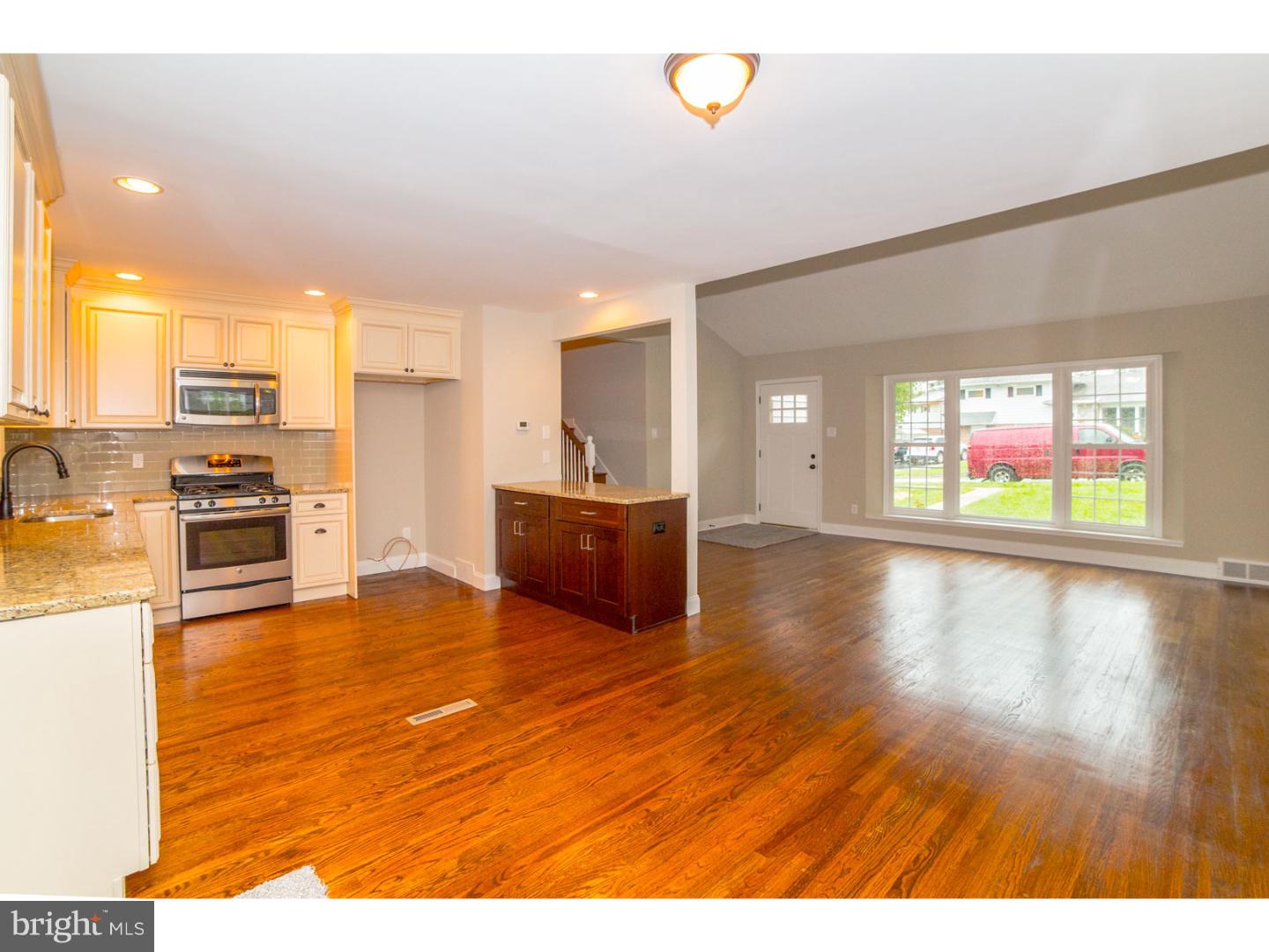 1609 Rose Glen Road Havertown, PA 19083 - Photo 4 of 25 Gallery Image 4