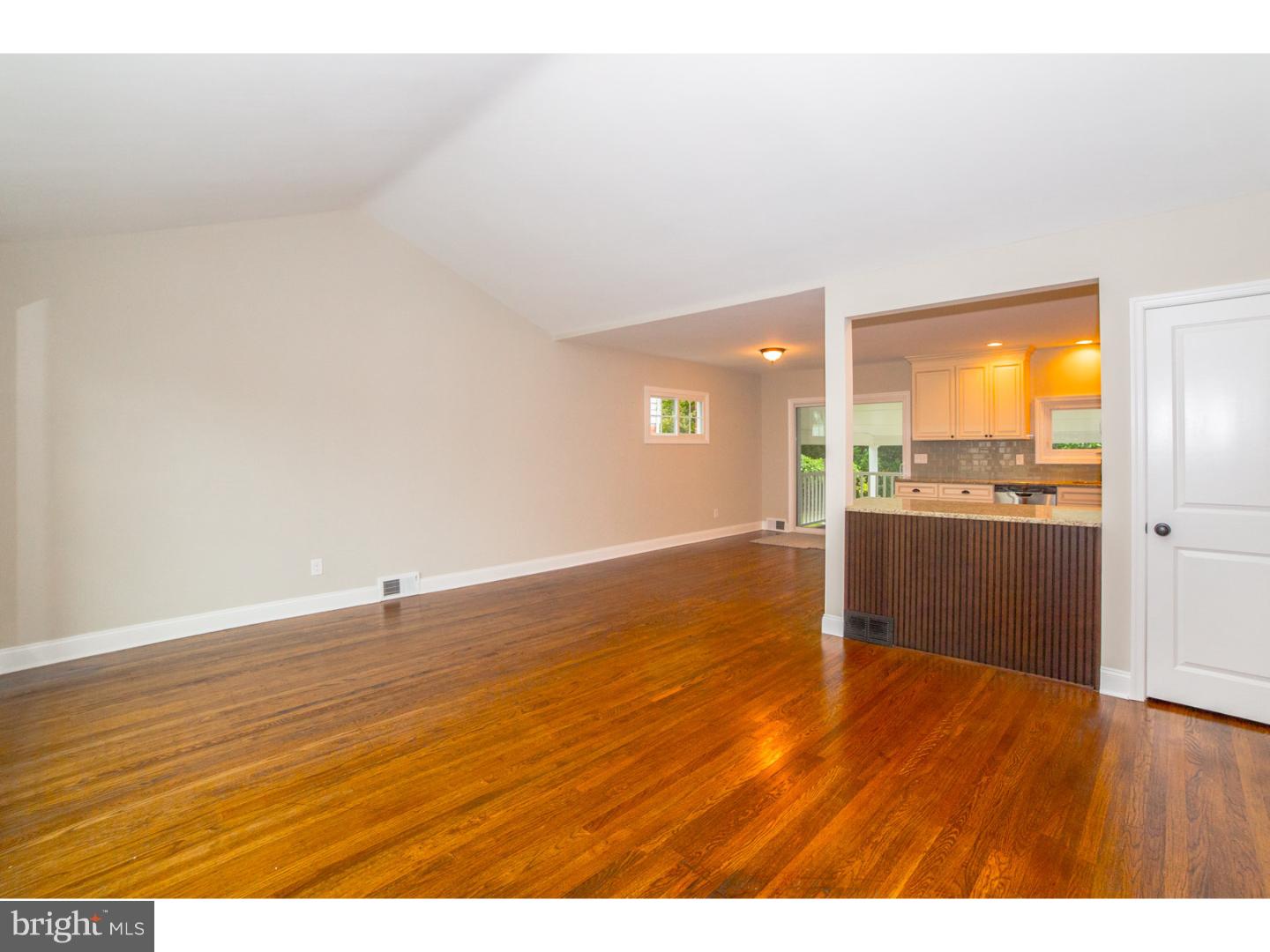 1609 Rose Glen Road Havertown, PA 19083 - Photo 9 of 25 Gallery Image 9