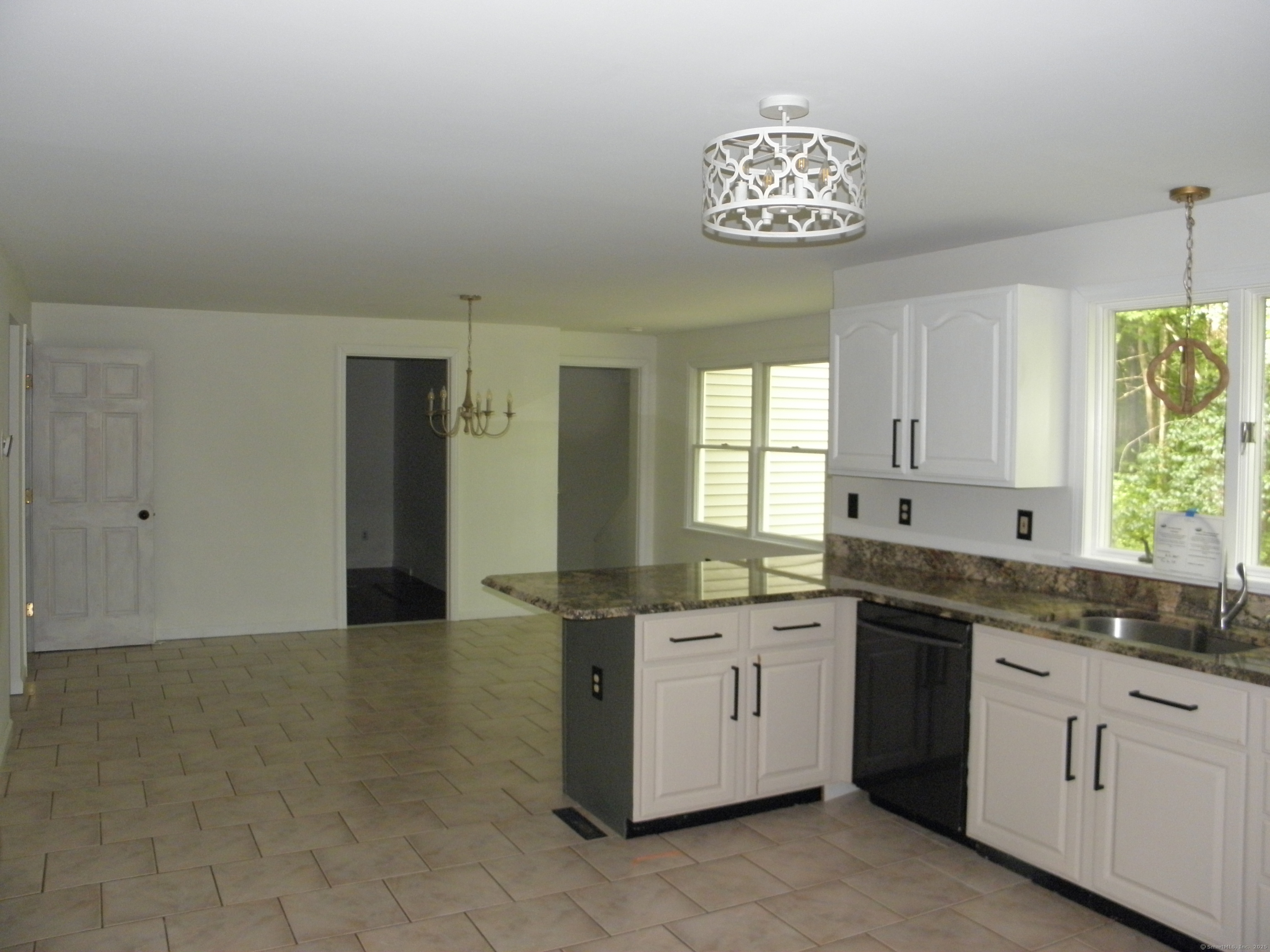 89 Harris Rd Extension Salem, CT 06420 - Photo 8 of 17