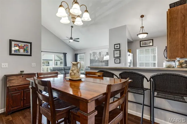 $180,000 | 172 Brandy Mill Circle, Unit E, High Ridge, MO 63049