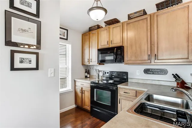 $180,000 | 172 Brandy Mill Circle, Unit E, High Ridge, MO 63049